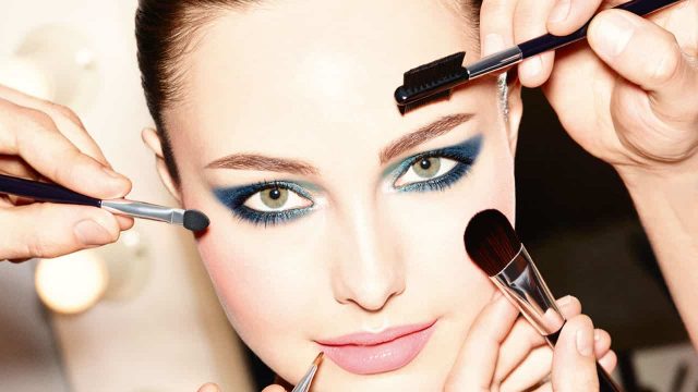 5 أساسيات في مكياج العروس.. عليك تعلمها