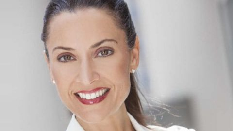 ماكياج السيدة الأربعينية ما بين الصواب والخطأ