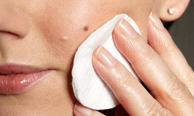 تعرفي على منشطات البشرة الطبيعية