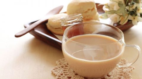 أشهى شاي كرك يمكنك تجهيزه في المنزل