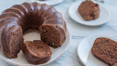 جهزي معنا كيكة لذيذة بدون بيض و زيت