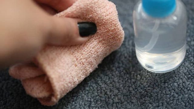 حيل منزلية مميزة بواسطة الخل.. اكتشفيها