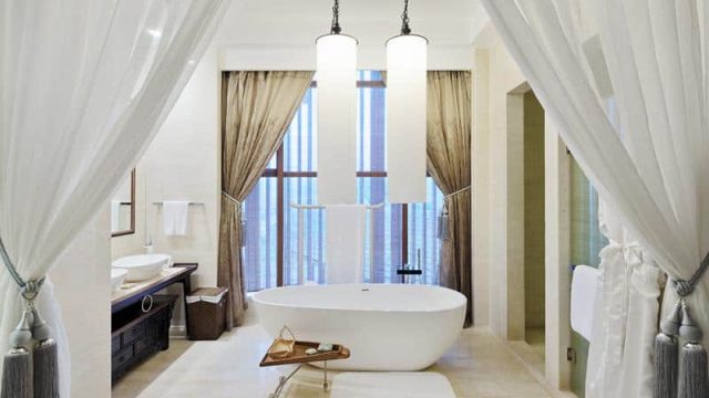 كيف تختارين المغطس المناسب لديكور الحمام؟