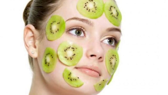 حضري أقنعة الكيوي وانعمي بجمال باهر