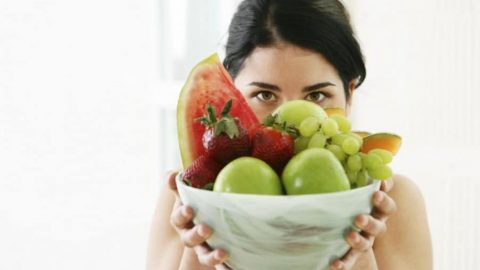 أفضل أنواع الفواكه التي تجعلك رشيقة.. اكتشفيها