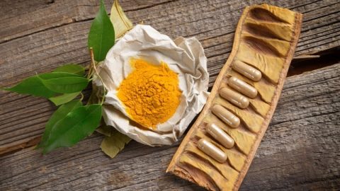 أعشاب طبيعية لتفتيح البشرة.. اكتشفيها