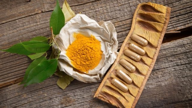 أعشاب طبيعية لتفتيح البشرة.. اكتشفيها