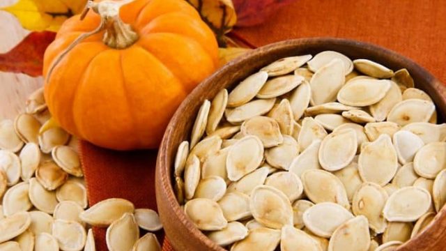 هل تعرفين فوائد بذور اليقطين للبشرة والشعر؟