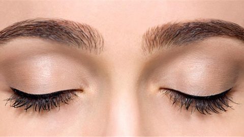 صبغة شعر الحواجب: أضرارها وبدائل طبيعية آمنة لتطبيقها
