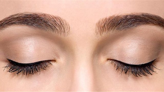 صبغة شعر الحواجب: أضرارها وبدائل طبيعية آمنة لتطبيقها