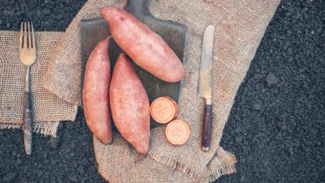 قناع البطاطا الحلوة لعلاج تكسر الشعر