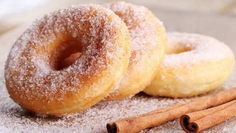 عجينة الدونات الهشة واللذيذة