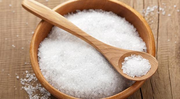 5 استخدامات رائعة للملح للعناية بجمالك
