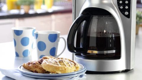 طريقة تجهيز القهوة الأمريكية بالآلة