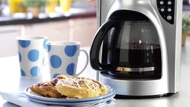 طريقة تجهيز القهوة الأمريكية بالآلة