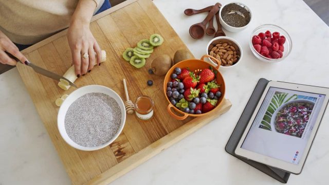 4 استخدامات مختلفة لبذور الشيا من أجل مكافحة شيخوخة البشرة