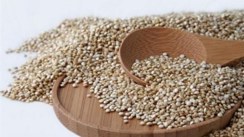 لبشرة مشرقة.. طبقي أقنعة الكينوا