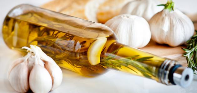 زيت الثوم: طريقة تحضيره واستعمالاته