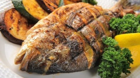 فكرة جديدة لتتبيل سمك زبيدي المشوي