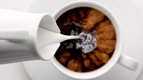 طريقة عمل قهوة عربية بالحليب