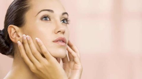 أقنعة الزبادي لتبييض البشرة وتنعيمها