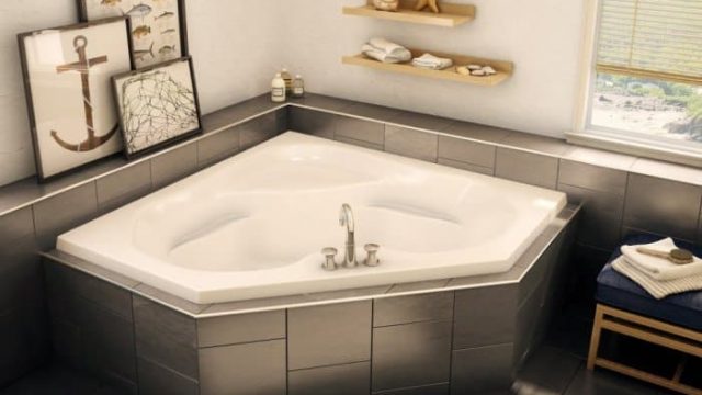 تصاميم فاخرة لأحواض الاستحمام