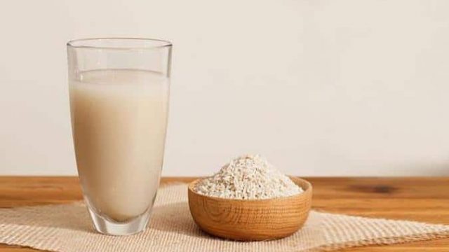 احتفظي بماء الأرز لهذه الأسباب الجمالية!