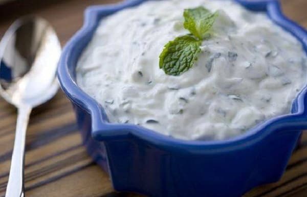 ألذ طريقة لتجهيز سلطة الزبادي بالنعناع
