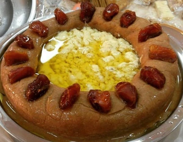 تعلمي العريكة الحجازية بالتمر