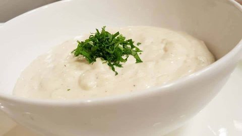 طريقة إعداد سلطة الطحينة