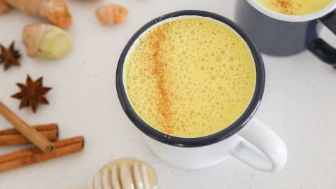 الحليب والكركم للتخلص من الوزن الزائد