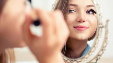 كيف تحصلين على مكياج مثالي خلال النهار؟ تابعي معنا ذلك خطوةً بخطوة   