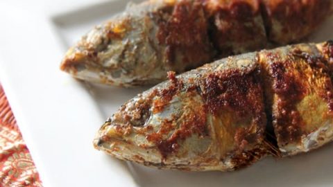 طريقة لذيذة لتتبيل سمك الماكريل المقلي