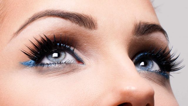 حددي مشكلة حاجبيك واكتشفي طريقة إصلاحها!