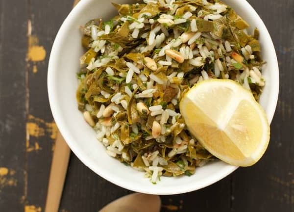 خطوات تجهيز سلطة ورق العنب بالأرز