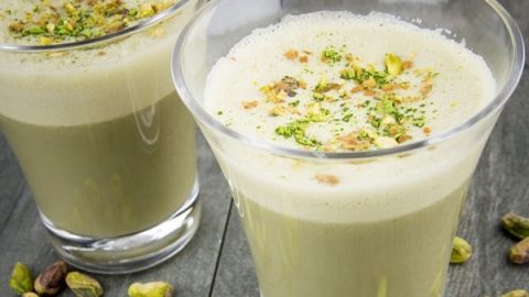 خطوات تجهيز شراب البستاشيو الساخن