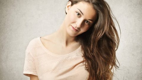 حيل تظهر شعرك أكثر كثافة.. جربيها