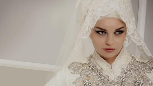 بالصور: طرحات عرائس محجبات جديدة ومميزة لشتاء 2019