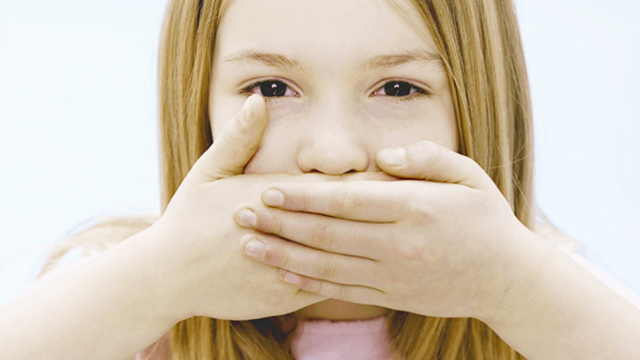 الخرس الاختياري عند الأطفال : الأسباب والعلاج