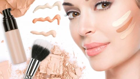 حيل جمالية تساعدك في تثبيت كريم الأساس!