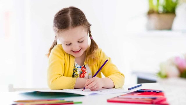 أعراض عسر القراءة عند الأطفال وطرق علاجه