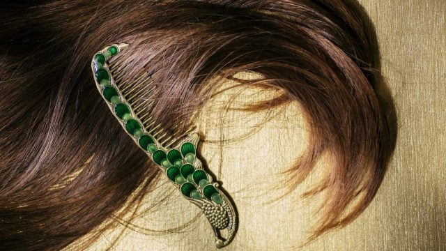 تعرفي أكثر إلى فوائد البيوتين للشعر