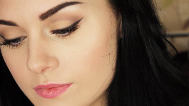 كيف تطبقين ماكياج بسيط مناسب للعمل؟