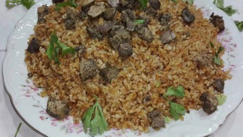 طريقة إعداد الأرز بالكبد والقوانص