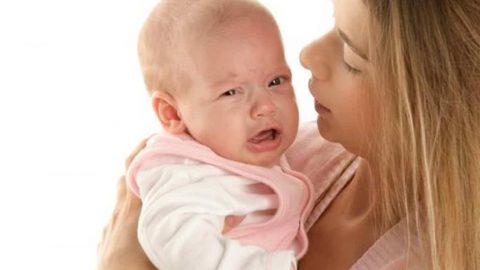 لهذه الأسباب قد تختفي الخصيتان لدى الأطفال!