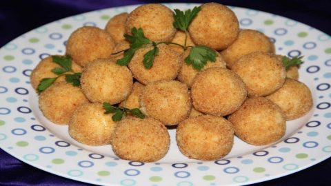 خطوات تجهيز كروكيت البطاطس بالدجاج