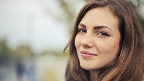 خطوات بسيطة لتطبيق الأيلاينر السائل بنجاح