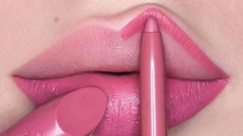 خطوات بسيطة لتطبيق أحمر الشفاه