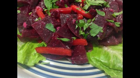 طريقة تجهيز سلطة البنجر