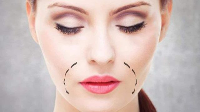 طرق طبيعية لعلاج التجاعيد حول الفم